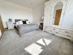 Bedroom- click for photo gallery